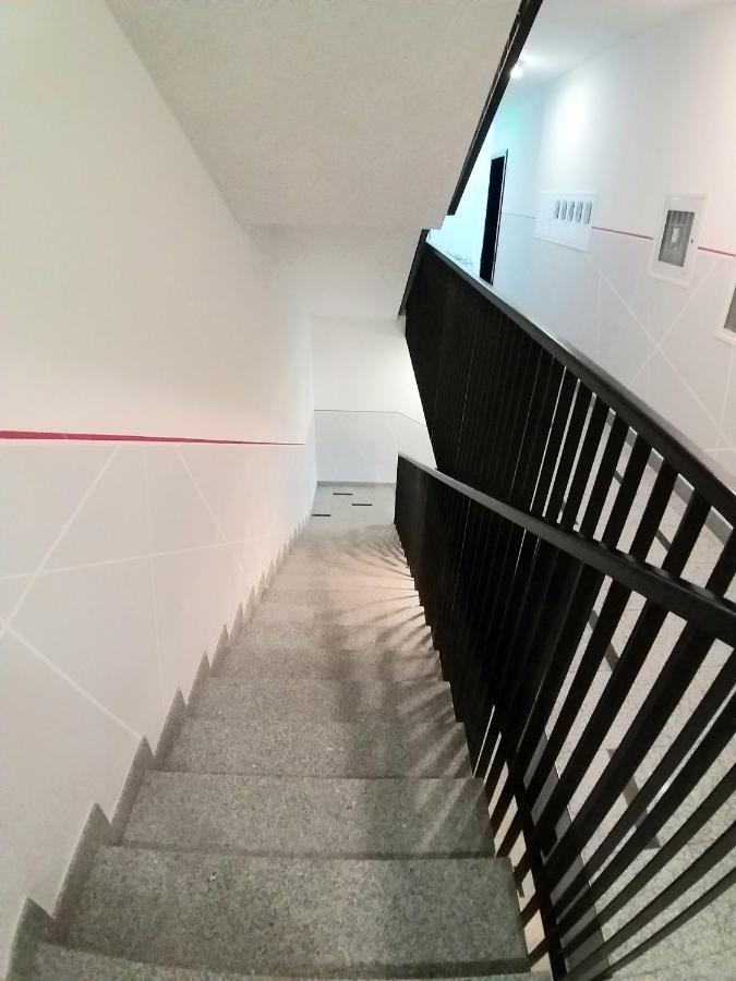 Theos Atelier Self Check In Apartment W Free Private Parking Zagreb Extérieur photo